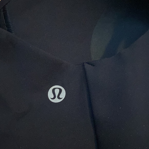 Lululemon Air Support Bra NEVER WORN Size 36C, Navy Blue - Picture 3 of 15